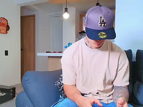 Marko Toro   online show from 10.17.25