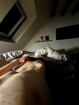 Snapshot of Mrmbw chatting on 11.01.25 Mrmbw online show from 11.01.25