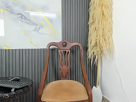 Nikoll evans online show from 10.24.25