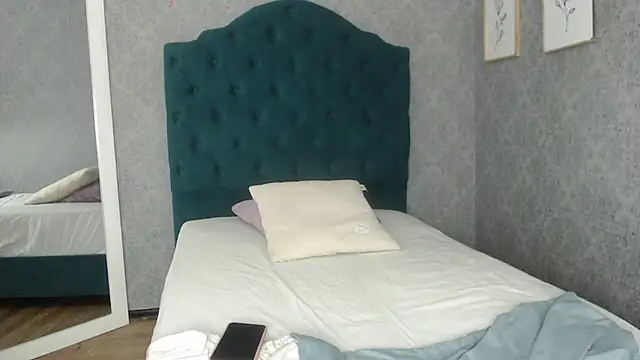 Vic Taylor online show from 04.08.26