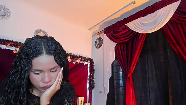 Snapshot of Jade_Thonson1 chatting on 10.24.25 Jade Thonson1 online show from 10.24.25