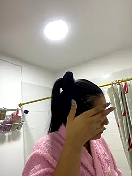 IsabellaJoness  online show from 10.18.25