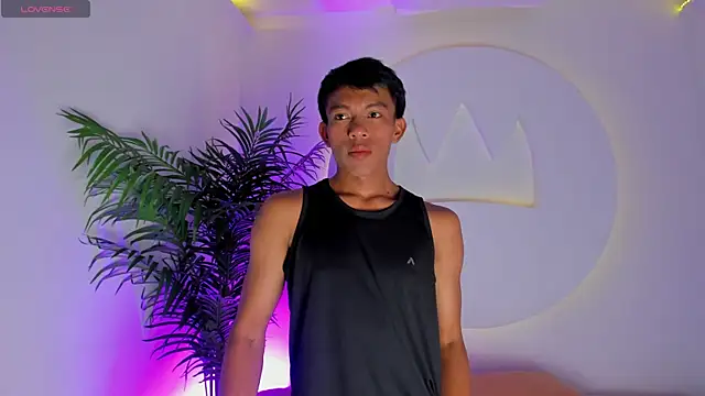 Santti  online show from 10.09.25