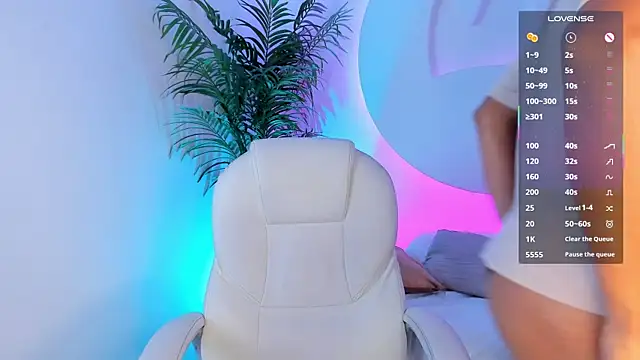 Santti  online show from 10.23.25