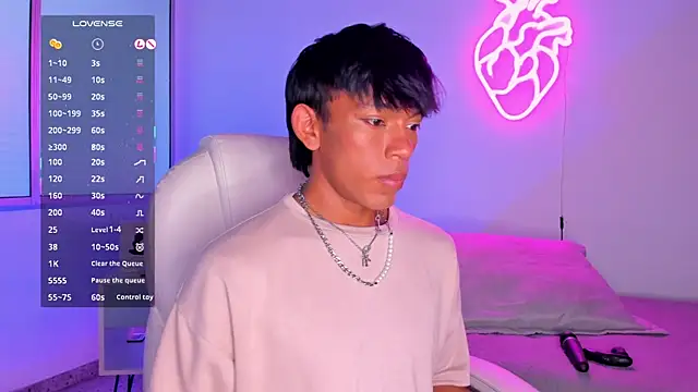 Santti  online show from 11.13.25