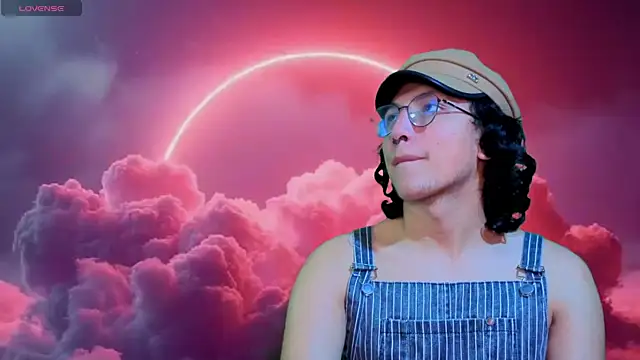 Snapshot of -BlueOpal- chatting on 10.07.25 -BlueOpal- online show from 10.07.25