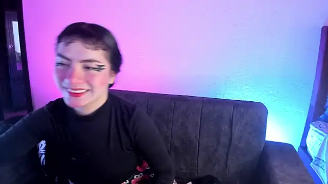 kitty  chs online show from 10.16.25