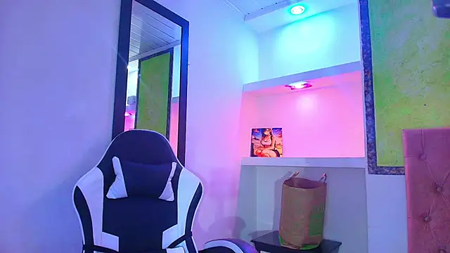 lala clark online show from 09.29.25