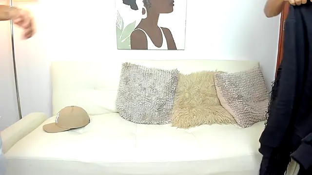 Tinygiirls online show from 09.27.25