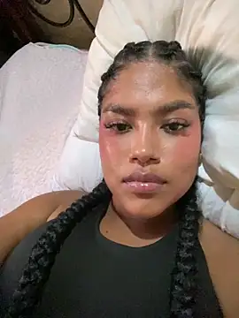 Snapshot of miiabrown18 chatting on 11.02.25 miiabrown18 online show from 11.02.25