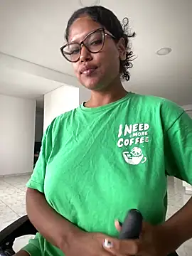 Snapshot of miiabrown18 chatting on 11.13.25 miiabrown18 online show from 11.13.25