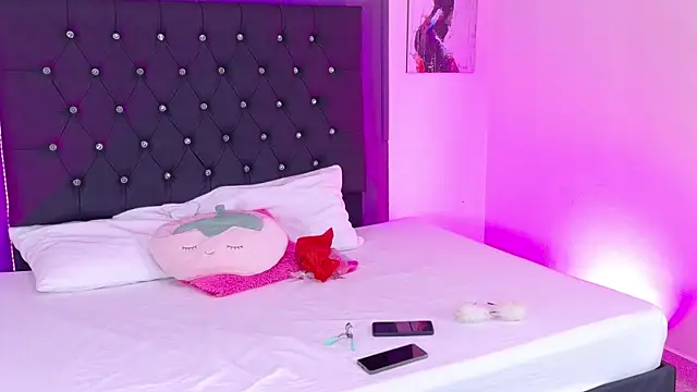 Kataaleya  12 online show from 11.13.25