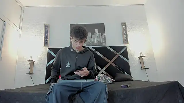 Snapshot of iammariano chatting on 11.12.25 iammariano online show from 11.12.25