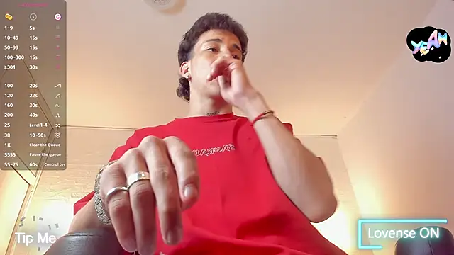 Snapshot of iammariano chatting on 01.08.26 iammariano online show from 01.08.26