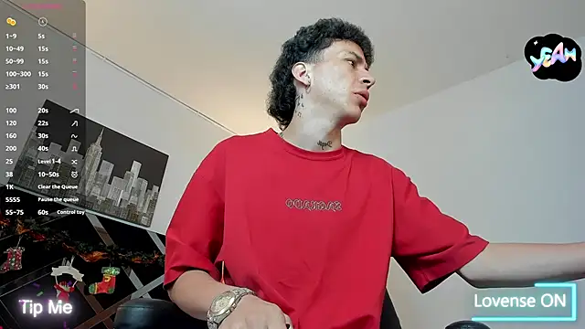 Snapshot of iammariano chatting on 01.13.26 iammariano online show from 01.13.26