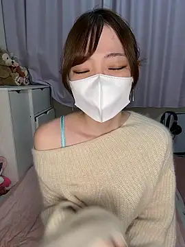 Snapshot of Moe_v_v chatting on 10.29.25 Moe v v online show from 10.29.25