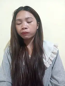 Mayy1 online show from 12.04.25