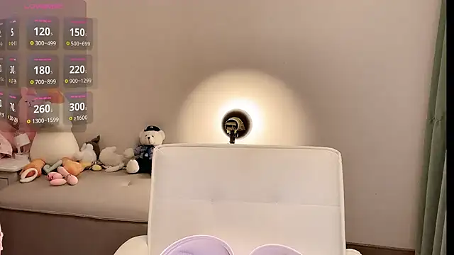 Snapshot of Luna--1 chatting on 07.16.26 Luna--1 online show from 07.16.26