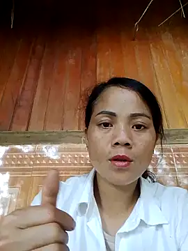 Snapshot of Bonnie-sexy chatting on 10.06.25 Bonnie-sexy online show from 10.06.25