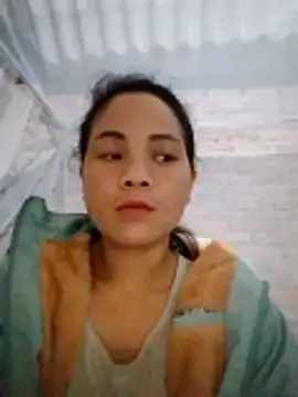 Snapshot of Bonnie-sexy chatting on 10.28.25 Bonnie-sexy online show from 10.28.25