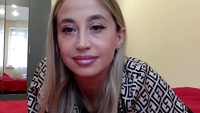 Snapshot of Jeyvaris chatting on 11.01.25 Jeyvaris online show from 11.01.25