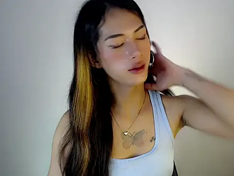 ashley bombshell online show from 10.05.25