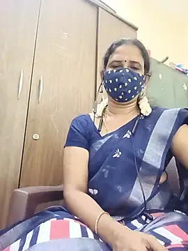Snapshot of tamil_Boomika chatting on 07.16.26 tamil Boomika online show from 07.16.26