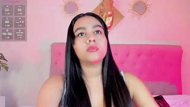 CharlottePetitte online show from 10.06.25