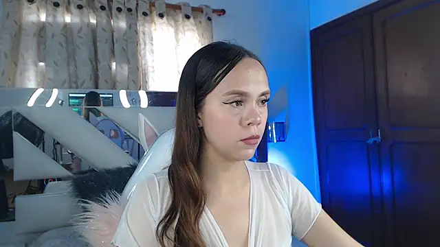 Snapshot of samycollens chatting on 09.28.25 samycollens online show from 09.28.25