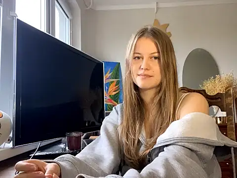 DarlenaRhett online show from 09.29.25