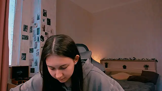 Snapshot of raviolly046 chatting on 10.18.25 raviolly046 online show from 10.18.25