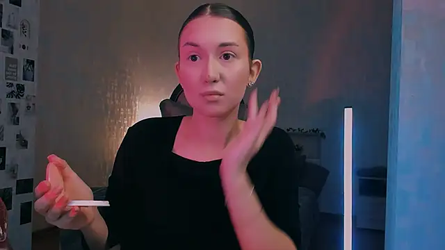 Snapshot of raviolly046 chatting on 11.05.25 raviolly046 online show from 11.05.25