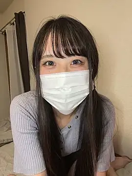 Snapshot of Yuki_konkon chatting on 10.08.25 Yuki konkon online show from 10.08.25