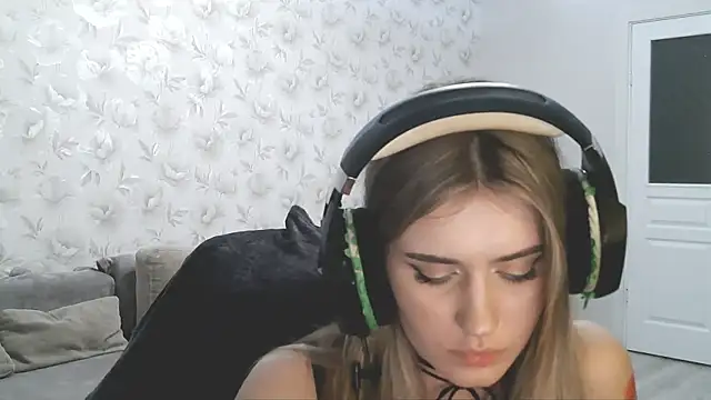 JerrieLoosle online show from 09.28.25