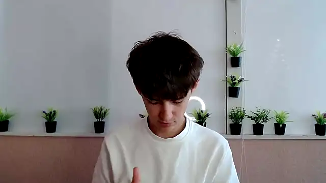 Snapshot of Hoot_Dude_ chatting on 10.14.25 Hoot Dude online show from 10.14.25