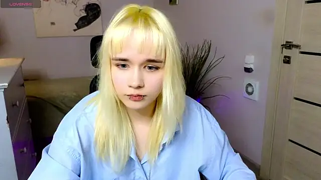 Shuhua Meow online show from 09.29.25