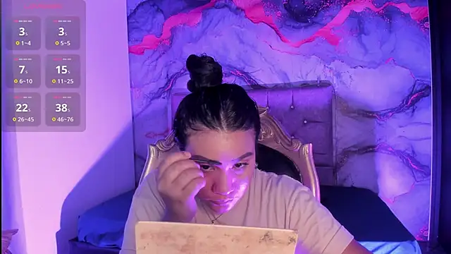 Tamara Johnss  online show from 10.07.25