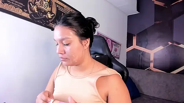 Tamara Johnss  online show from 11.15.25