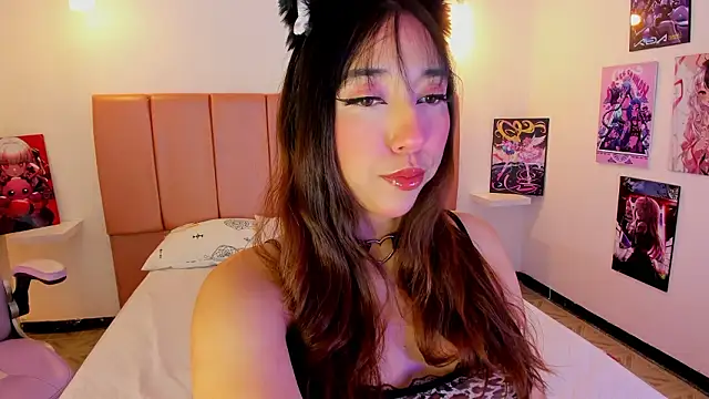 emily  walker online show from 02.11.26