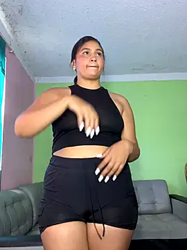 LUNA YOUNG  online show from 09.24.25