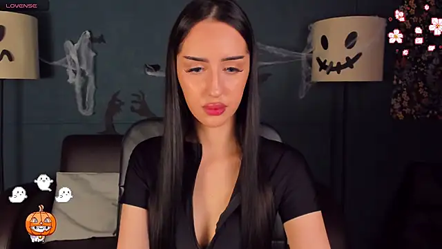 Snapshot of LisaFoxie chatting on 11.02.25 LisaFoxie online show from 11.02.25