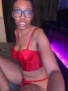 YeahhhitsBreezy online show from 12.21.25