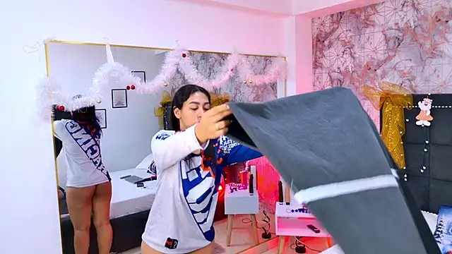 Aliss Star online show from 12.19.25