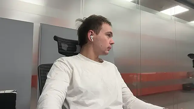 Snapshot of apachai_test chatting on 04.28.26 apachai test online show from 04.28.26