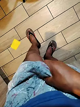 Snapshot of Gigolo31per31 chatting on 10.11.25 Gigolo31per31 online show from 10.11.25