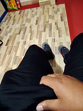 Snapshot of Gigolo31per31 chatting on 10.19.25 Gigolo31per31 online show from 10.19.25