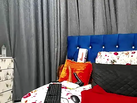 Snapshot of BustyBMWx chatting on 10.05.25 BustyBMWx online show from 10.05.25