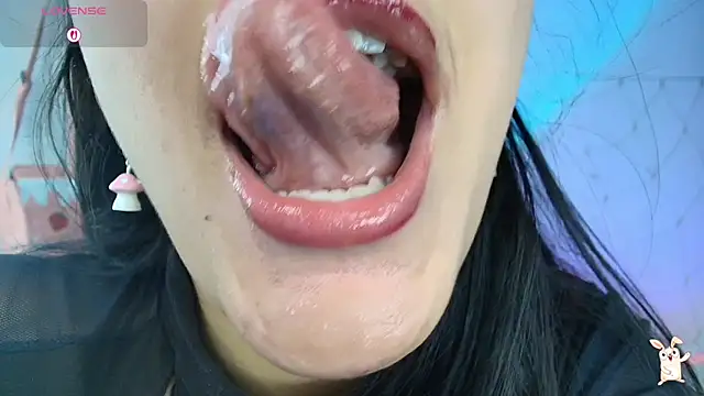 Snapshot of Hinata_21_ chatting on 10.02.25 Hinata 21 online show from 10.02.25