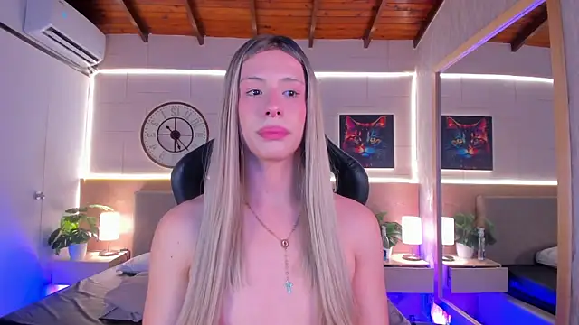 Snapshot of Catajohnss chatting on 09.26.25 Catajohnss online show from 09.26.25