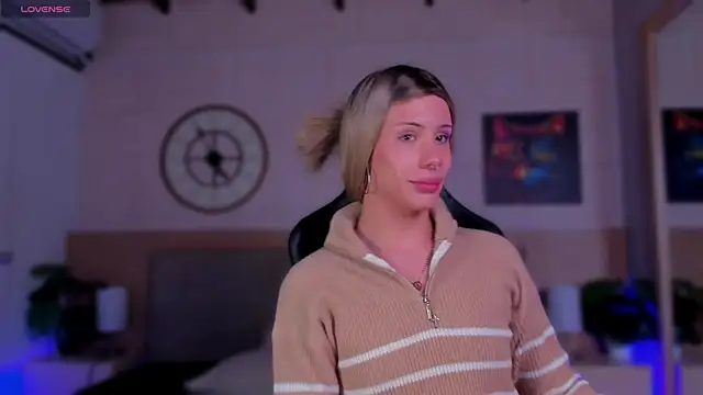 Snapshot of Catajohnss chatting on 10.15.25 Catajohnss online show from 10.15.25